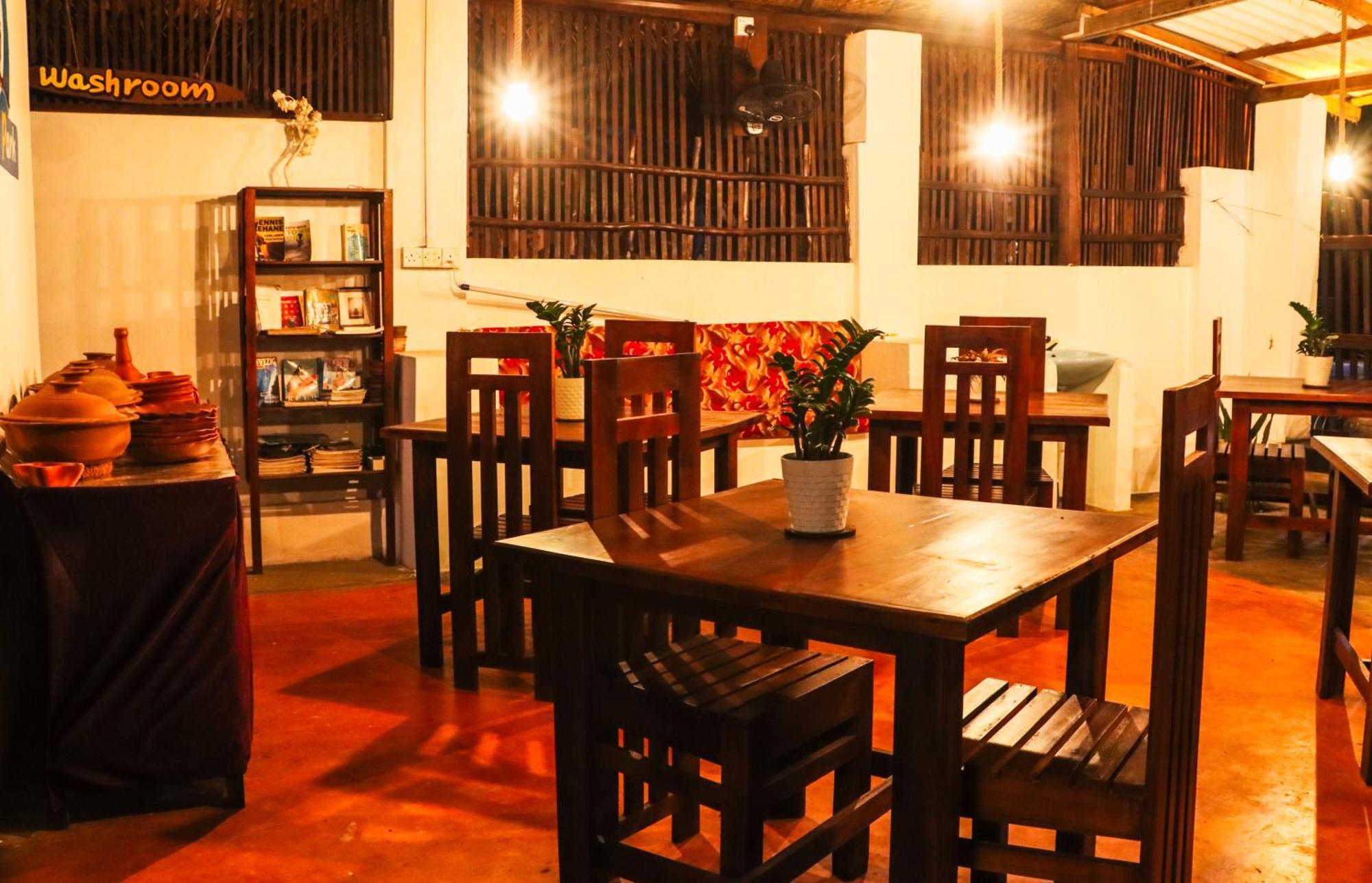 Surfers Park Arugambay Bed & Breakfast Arugam Bay Luaran gambar